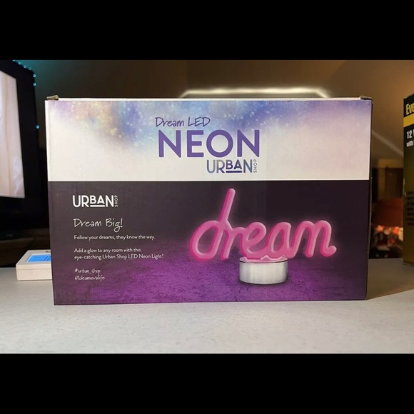 Neon Pink “Dream” light! Perfect for a night light or when you feel fabulous! 😎 - Picture 3 of 3